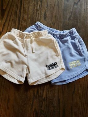 Zara Girls Sweat Plush 2 Pack Shorts Graphic Cozy Blue & Ecru/Beige Size 10